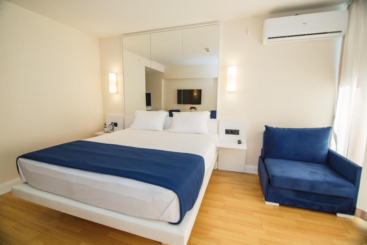 Premium Aparthotel With Sea View Batumi Exterior photo