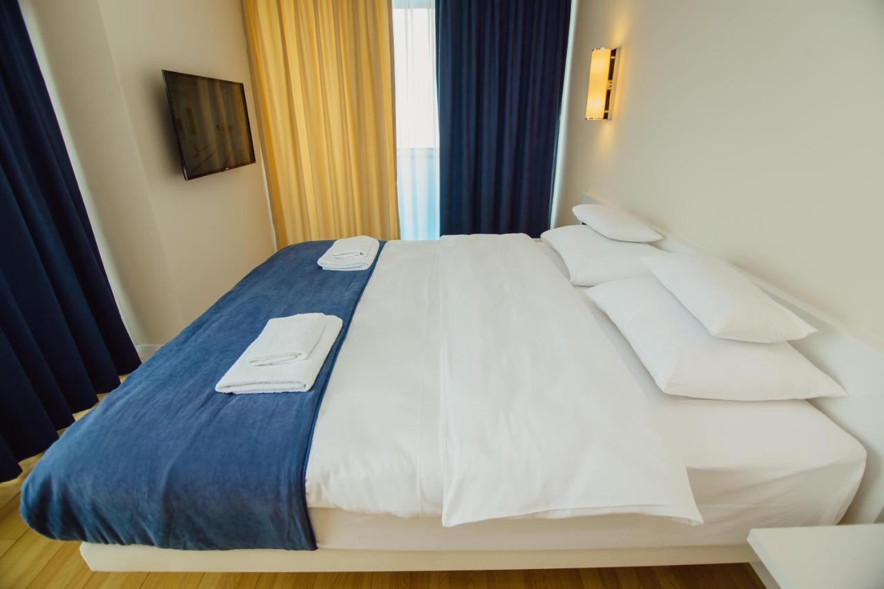 Premium Aparthotel With Sea View Batumi Exterior photo
