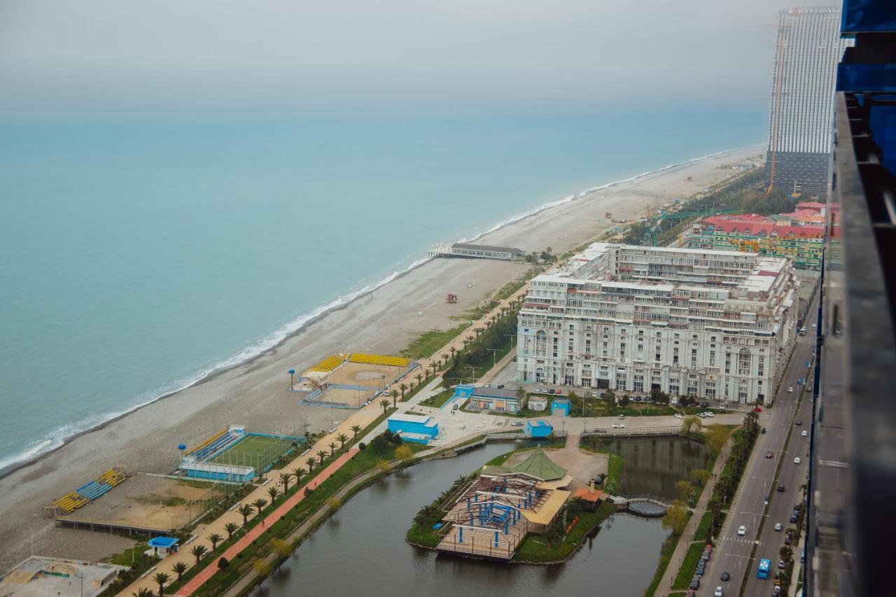 Premium Aparthotel With Sea View Batumi Exterior photo