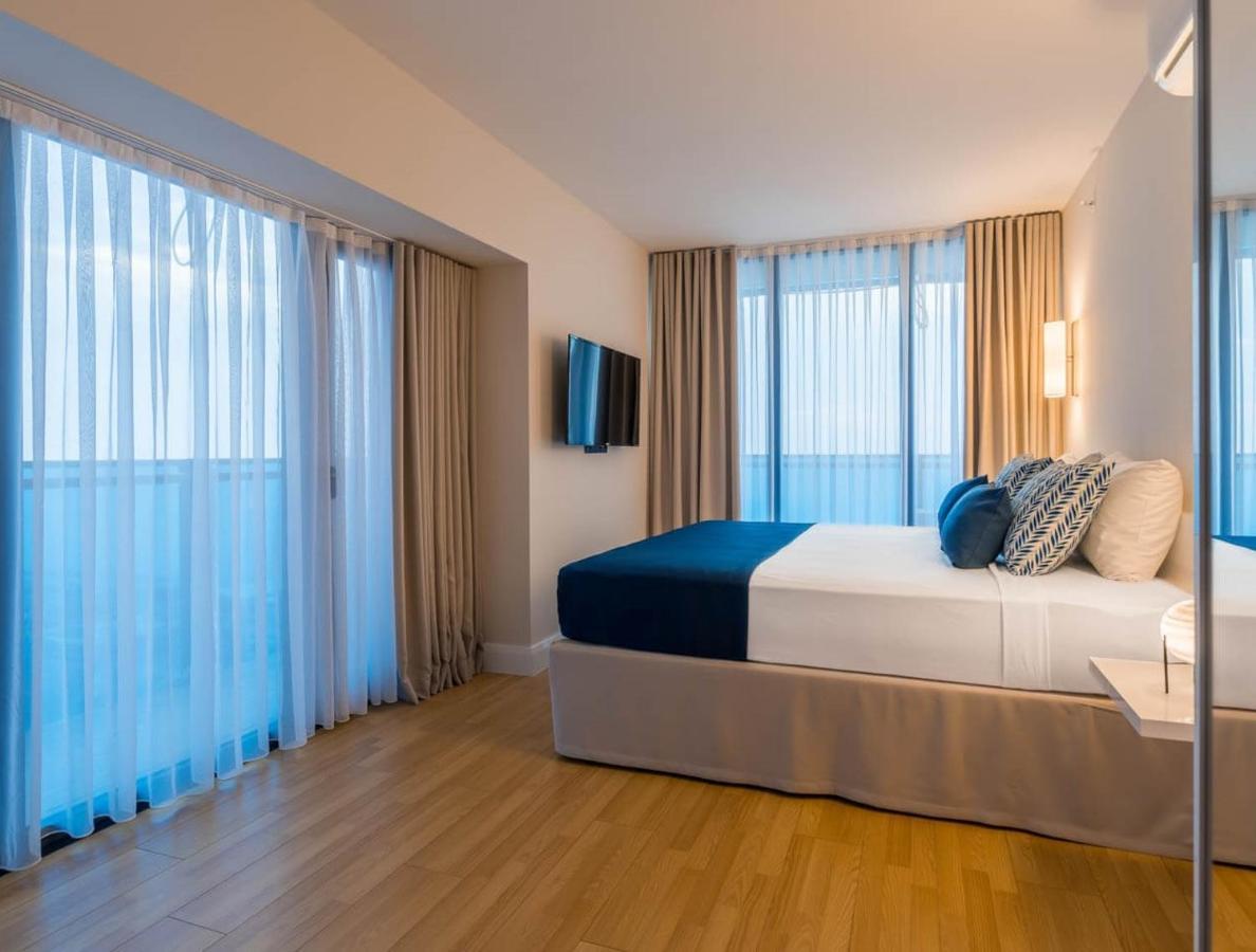 Premium Aparthotel With Sea View Batumi Exterior photo